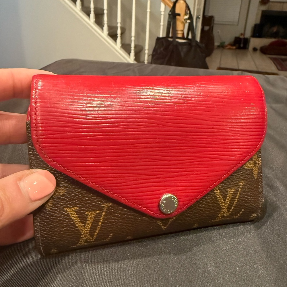 Louis Vuitton Marie Lou Wallet - Picture 3 of 16